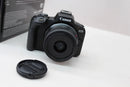 Camera Canon EOS R50 + lente 18-45mm